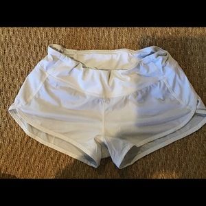 Lululemon White Speed up Shorts 2.5
